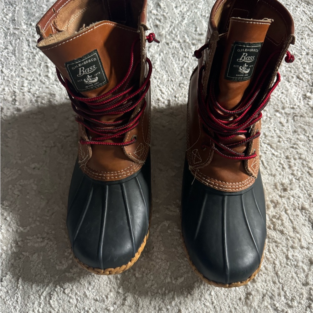 G.H. Bass Tan Leather and Black Rubber Duck Boot size 10 - Picture 6 of 10